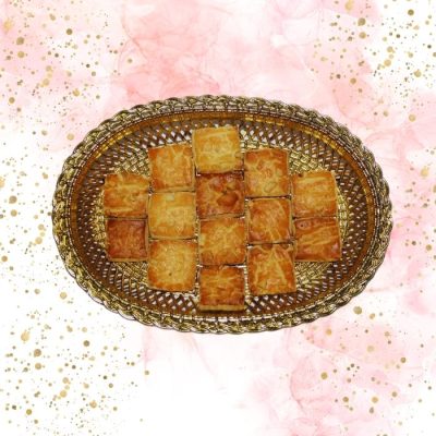 Cashew biscuits offer a buttery and slightly sweet biscuit base that provides a perfect canvas for the rich and creamy taste of cashew nuts