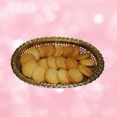Salt biscuits are characterized by their subtle saltiness, which enhances their flavor and makes them a versatile choice